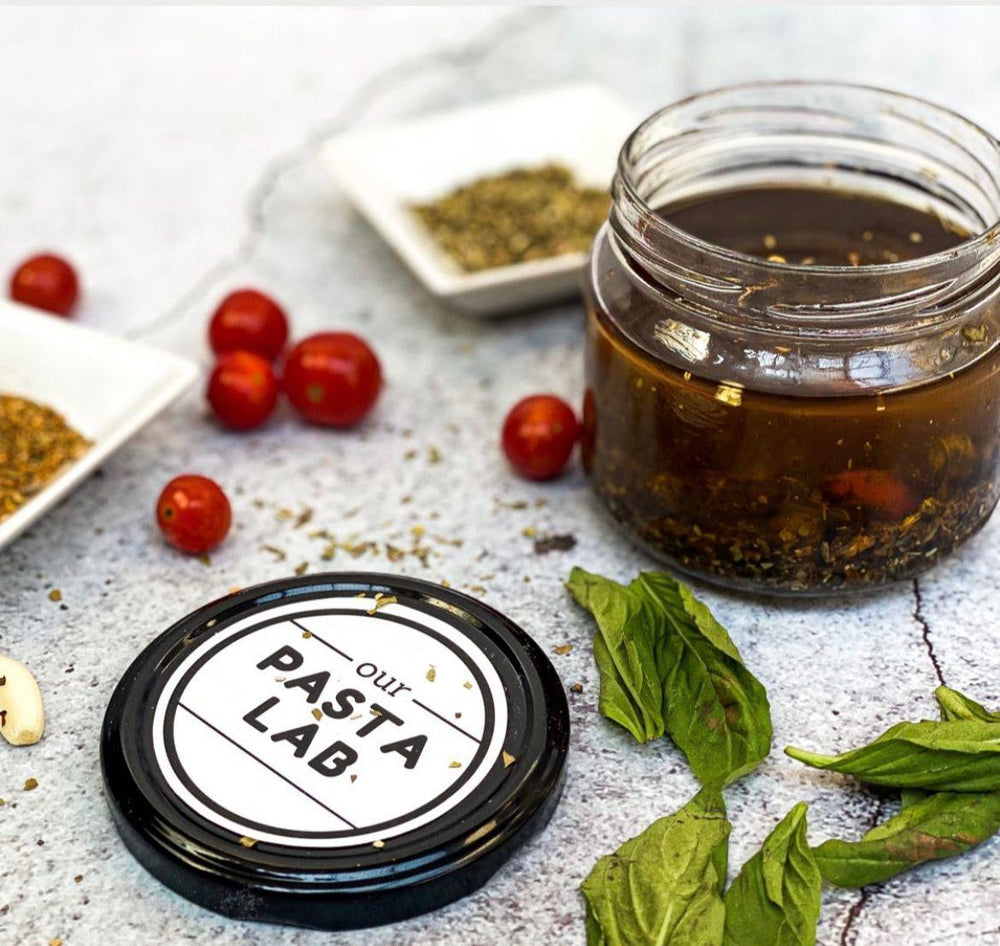 Aglio e Olio Pasta Sauce  - Authentic Italian Garlic & Olive Oil Sauce